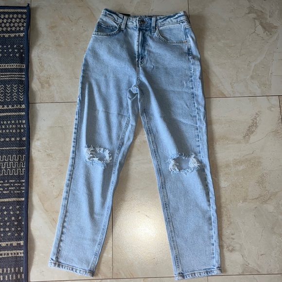 Denim - brand new with tags ripped light wash jeans